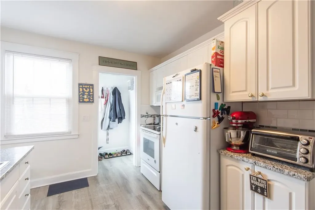 53 Old Fort Road Newport RI 02840