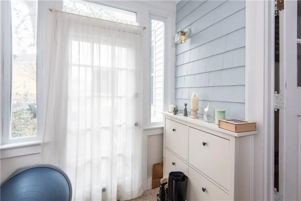 53 Old Fort Road Newport RI 02840