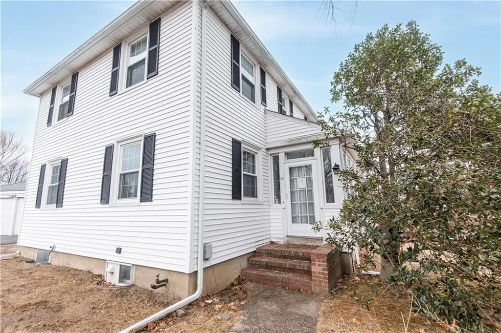 53 Old Fort Road Newport RI 02840