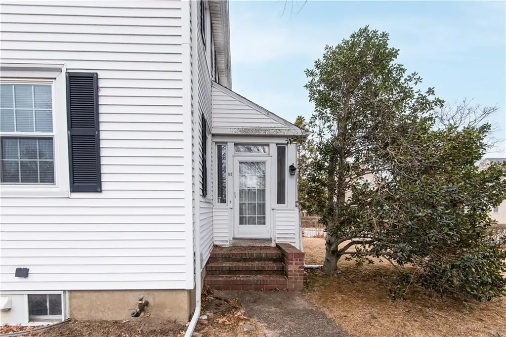 53 Old Fort Road Newport RI 02840