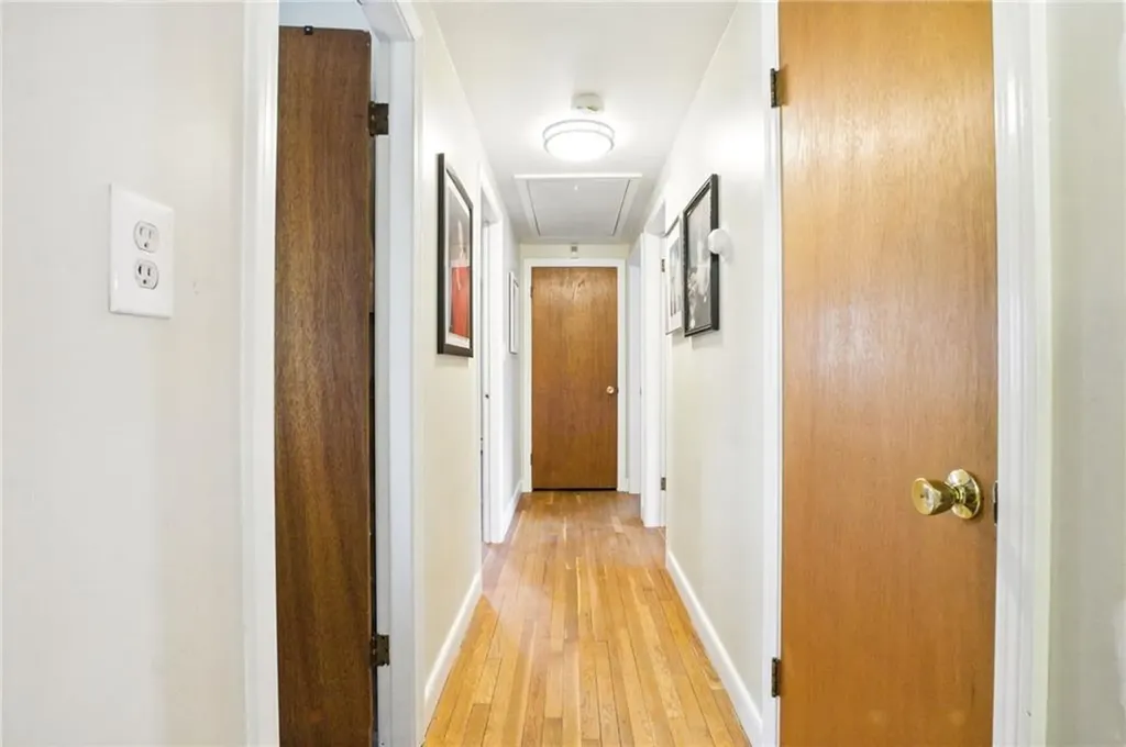 31 Seaview Court Tiverton RI 02878