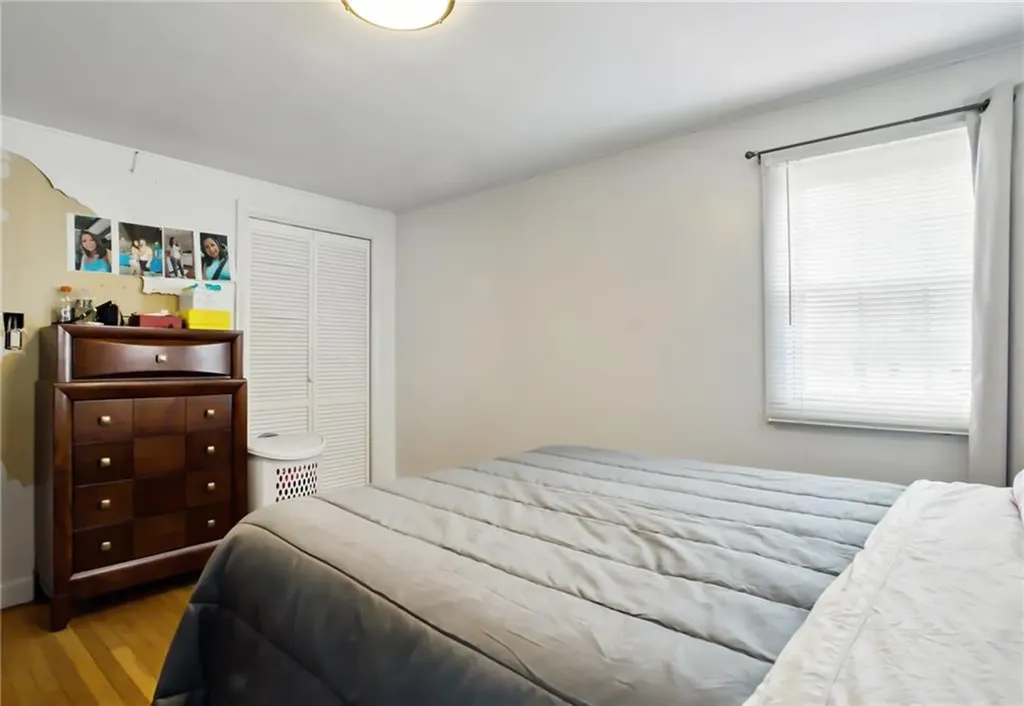31 Seaview Court Tiverton RI 02878