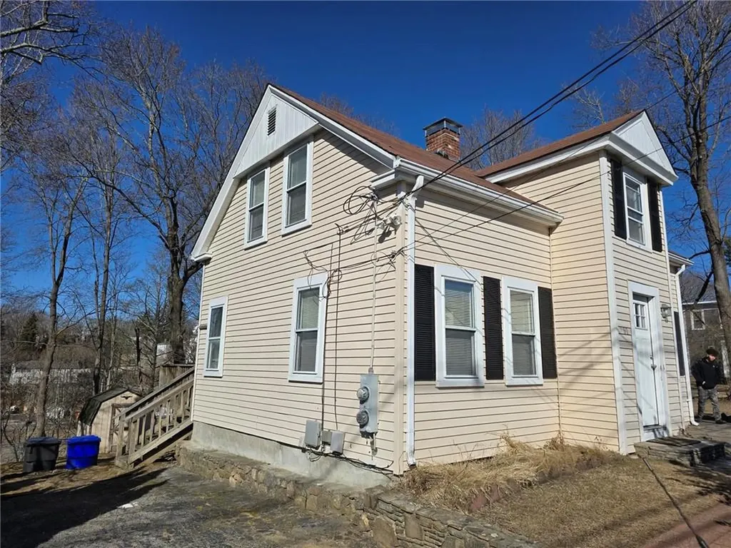 91 Maple Avenue West Warwick RI 02893