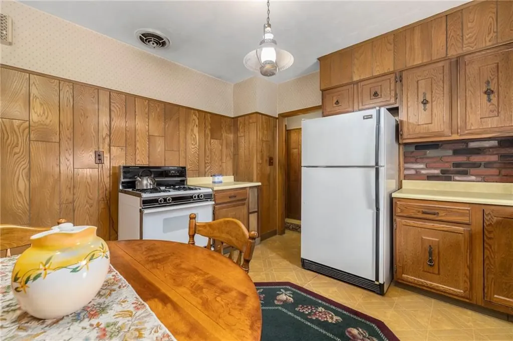 112 Bradley Street Providence RI 02908