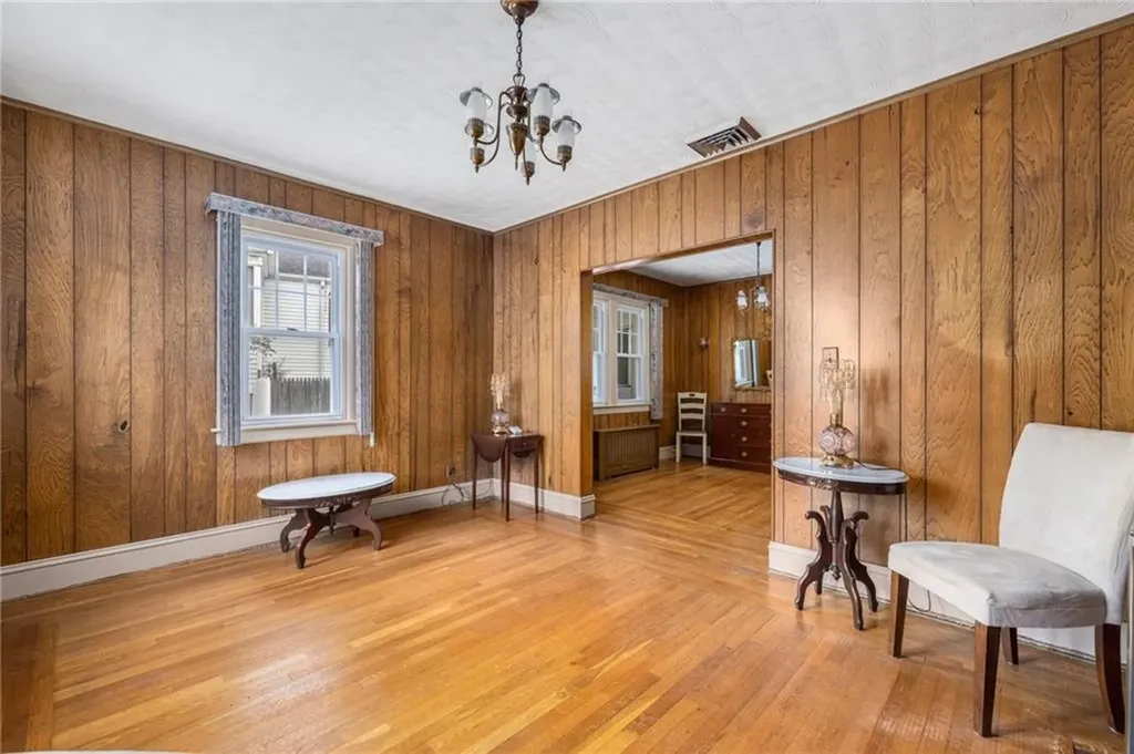 112 Bradley Street Providence RI 02908