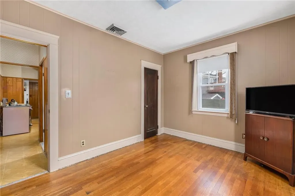 112 Bradley Street Providence RI 02908