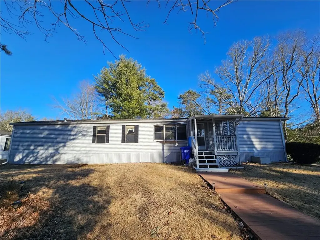 11 Toadstool Knoll Charlestown RI 02813