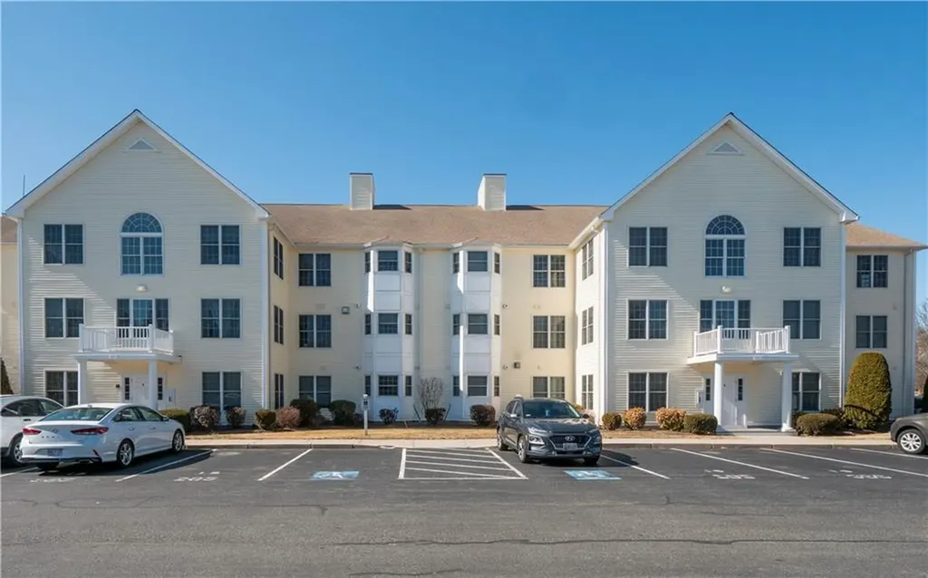 15 Saw Mill Drive North Kingstown RI 02852