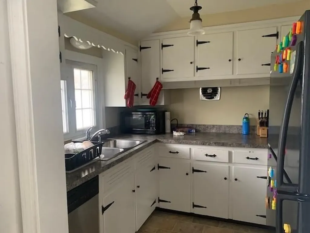 32 Maxfield Avenue East Providence RI 02914