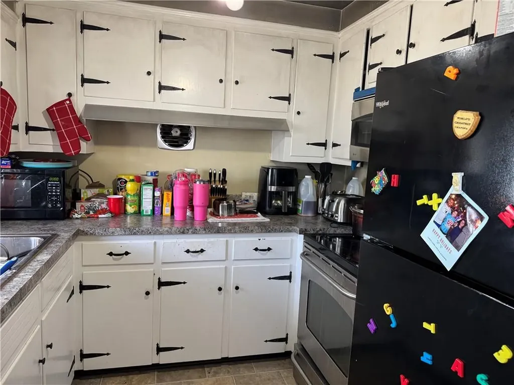 32 Maxfield Avenue East Providence RI 02914