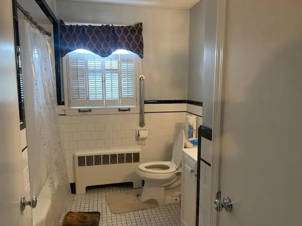 32 Maxfield Avenue East Providence RI 02914