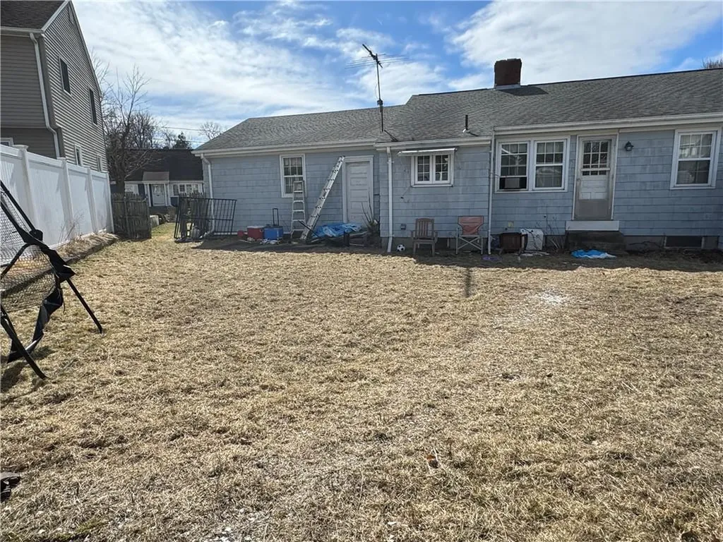 32 Maxfield Avenue East Providence RI 02914
