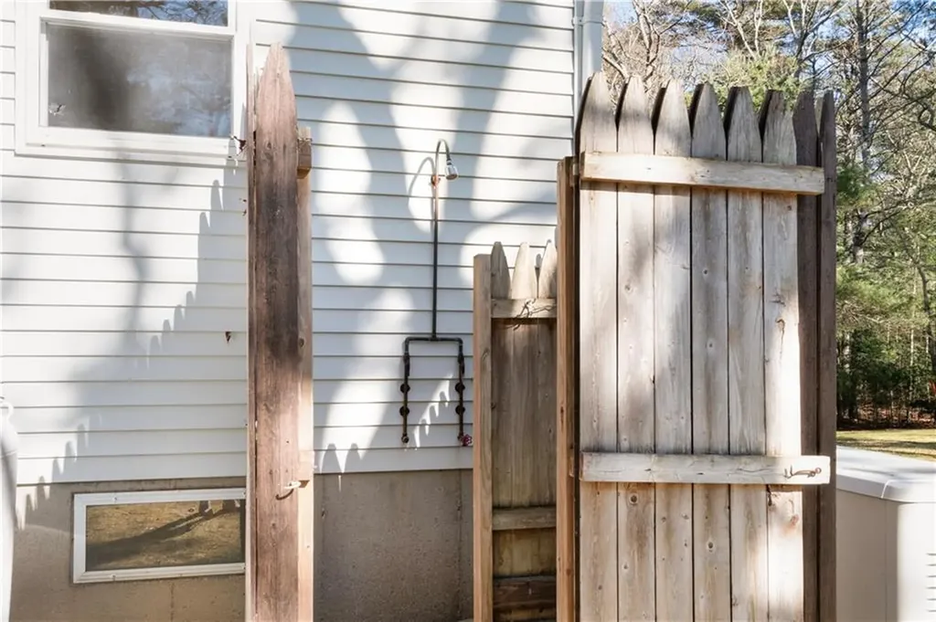 45 Crestwood Lane Charlestown RI 02813