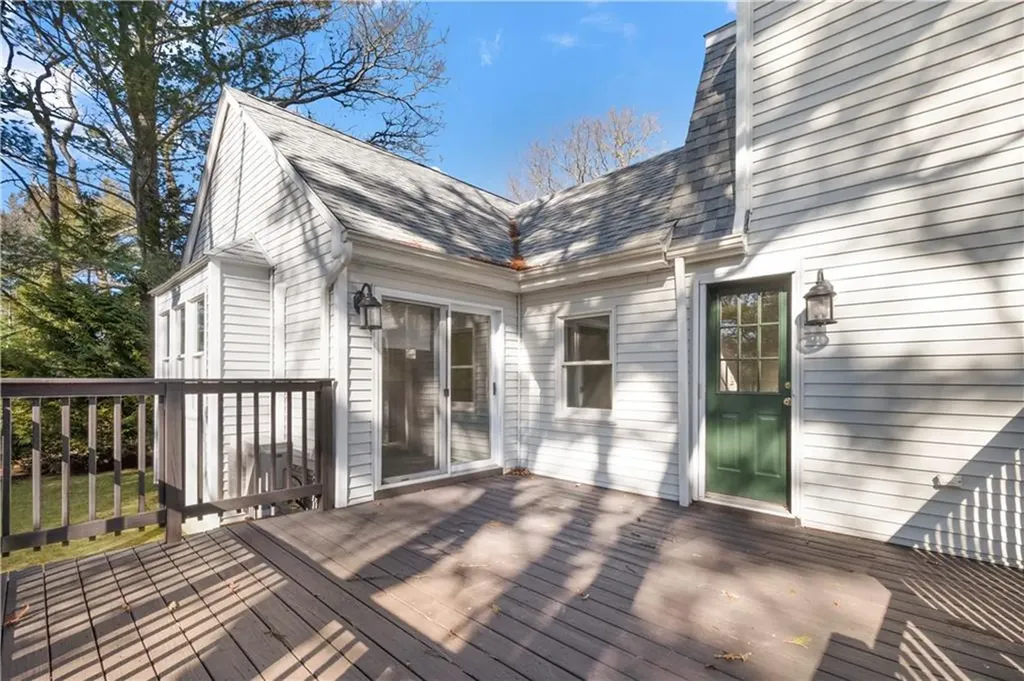 45 Crestwood Lane Charlestown RI 02813