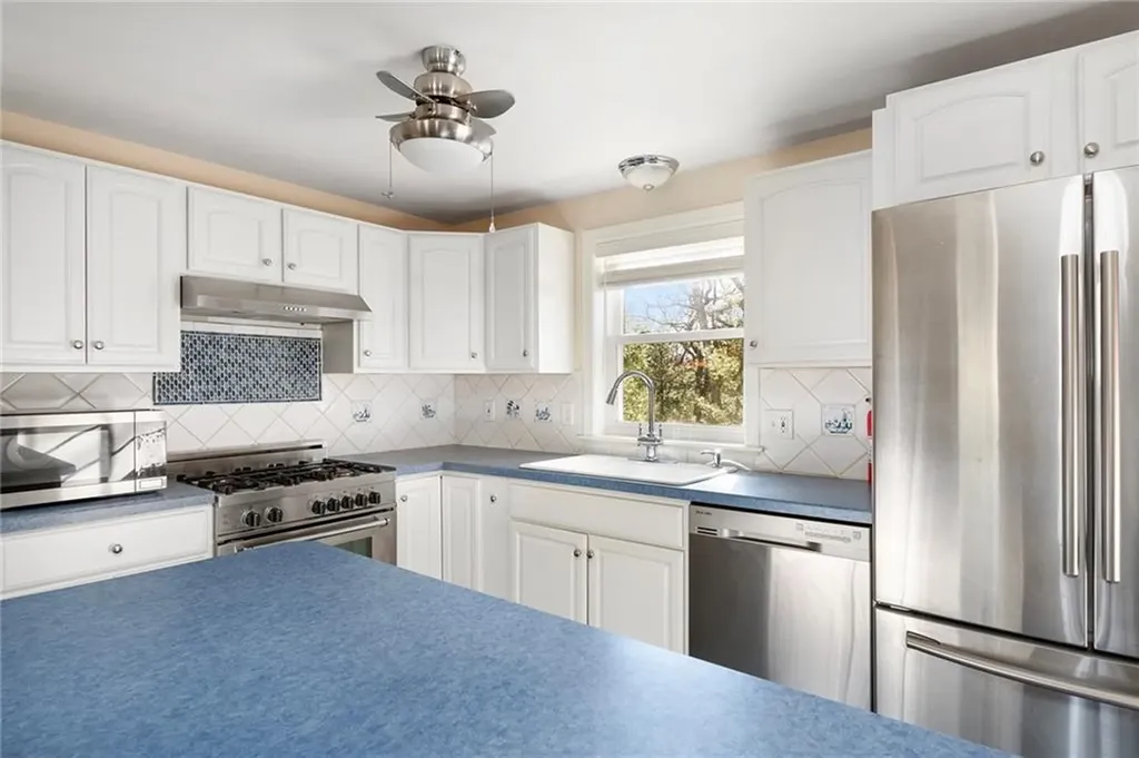 45 Crestwood Lane Charlestown RI 02813