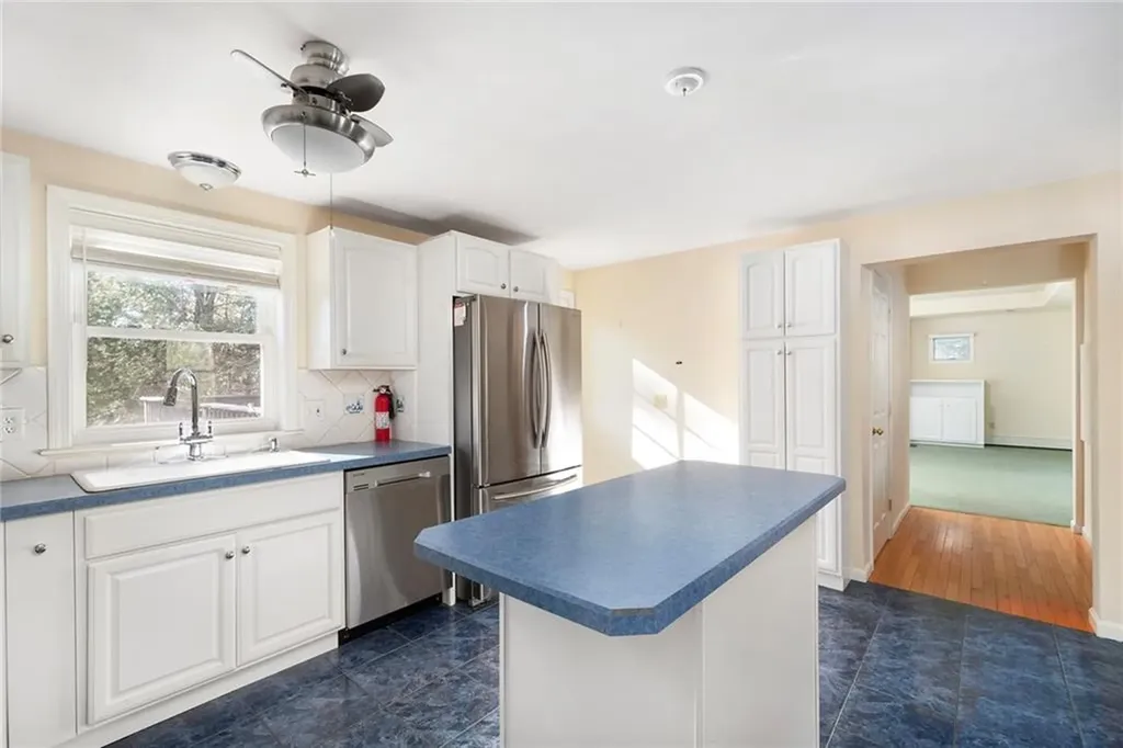 45 Crestwood Lane Charlestown RI 02813