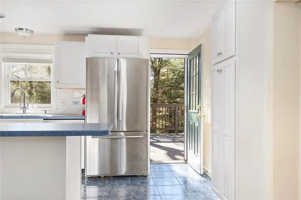 45 Crestwood Lane Charlestown RI 02813