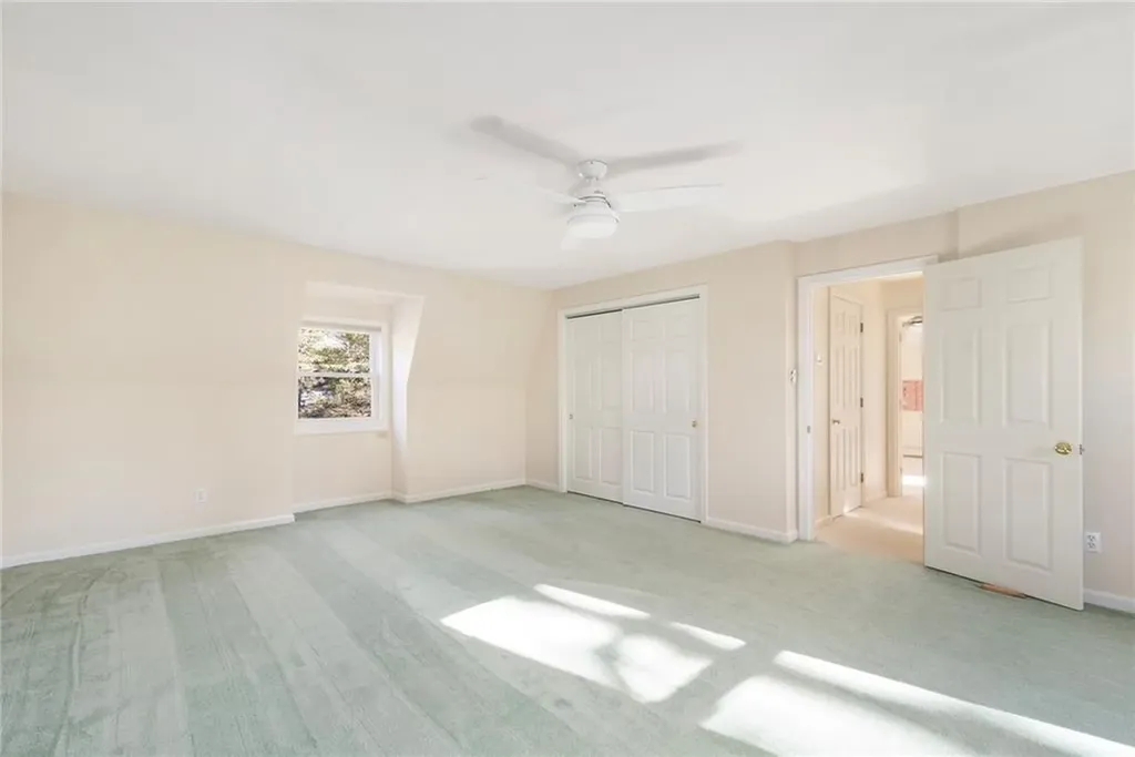 45 Crestwood Lane Charlestown RI 02813