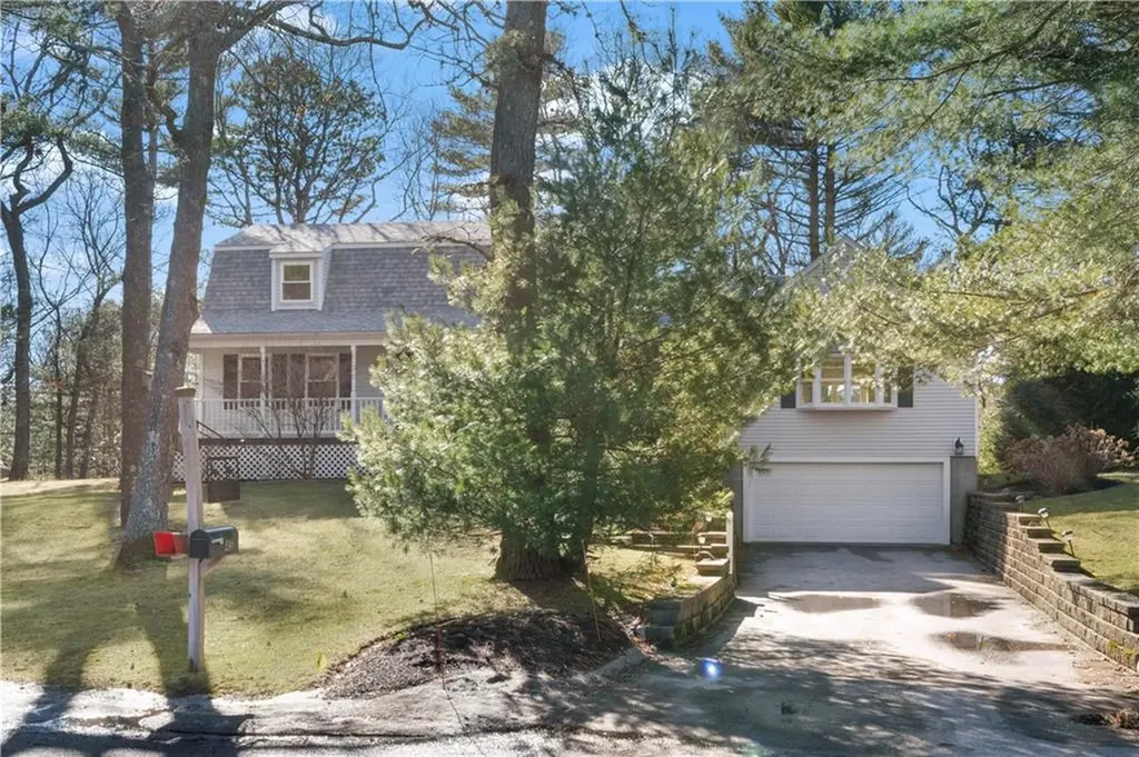 45 Crestwood Lane Charlestown RI 02813