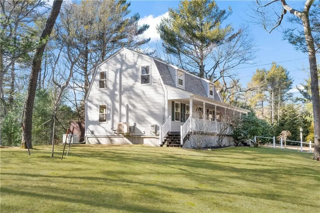 45 Crestwood Lane Charlestown RI 02813