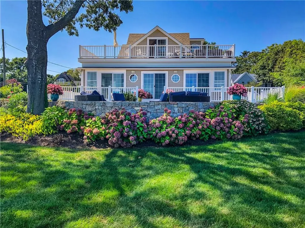 9 Lippitt Avenue Warwick RI 02889