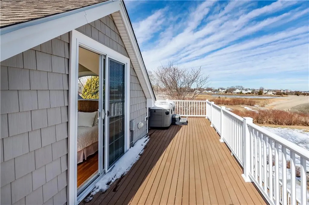 9 Lippitt Avenue Warwick RI 02889