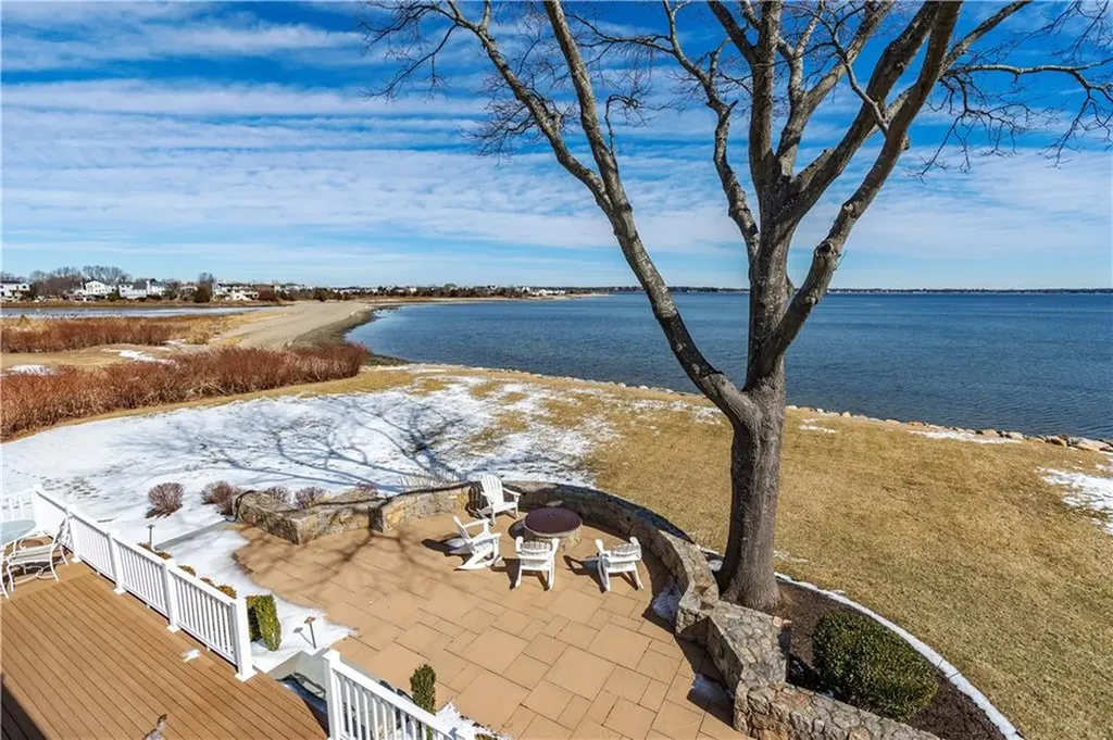 9 Lippitt Avenue Warwick RI 02889