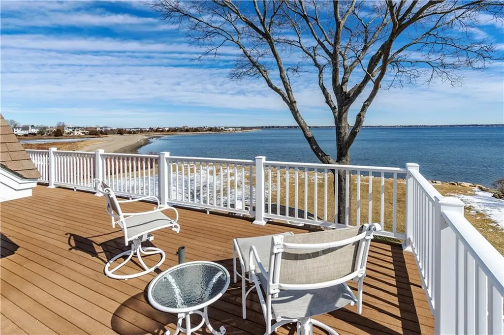 9 Lippitt Avenue Warwick RI 02889