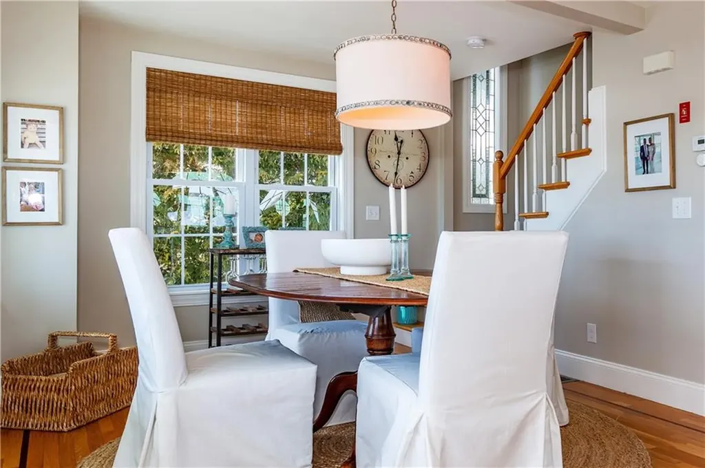 9 Lippitt Avenue Warwick RI 02889