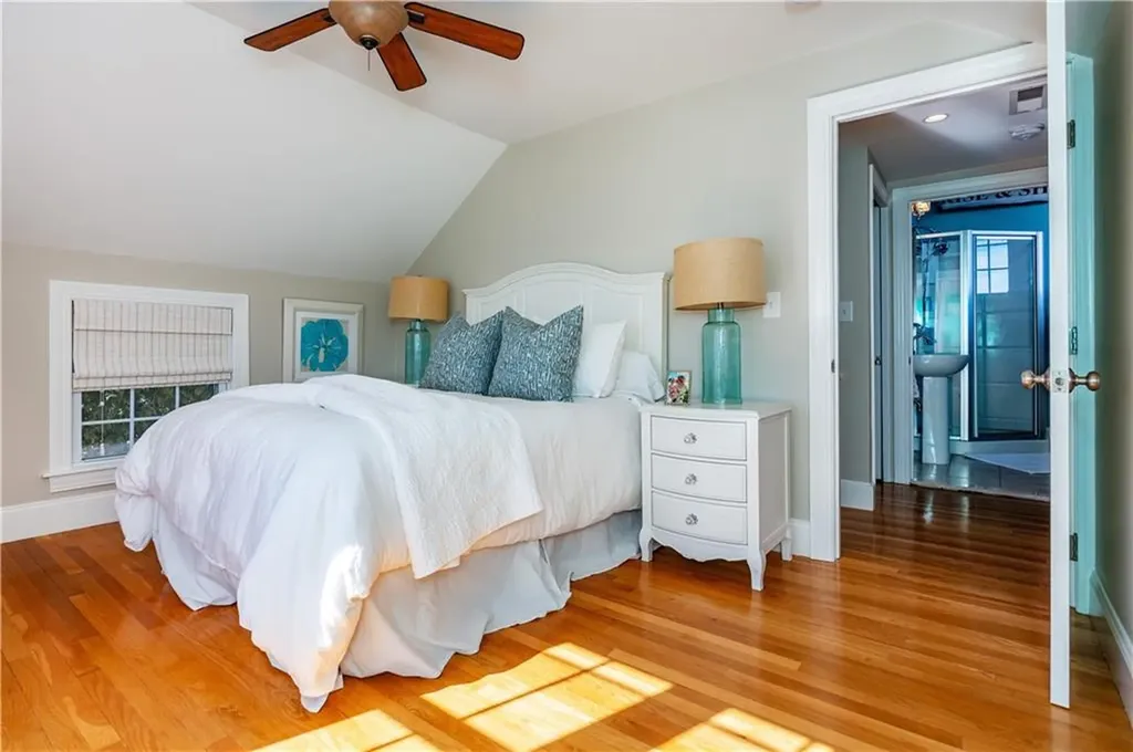 9 Lippitt Avenue Warwick RI 02889
