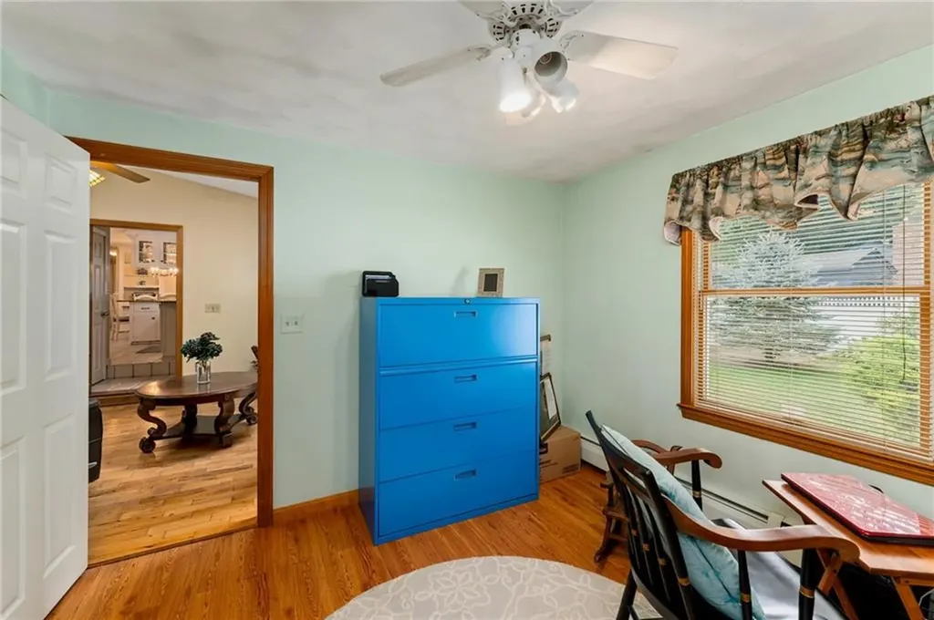 33 Hope Avenue Warwick RI 02889