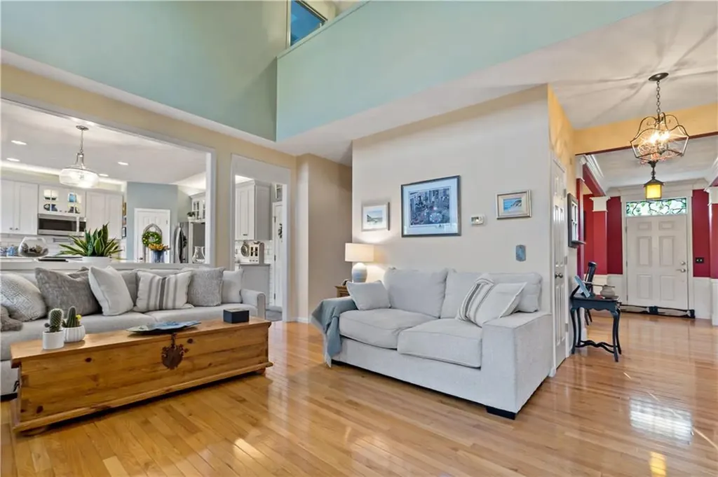 152 Sleepy Hollow Farm Road Warwick RI 02886
