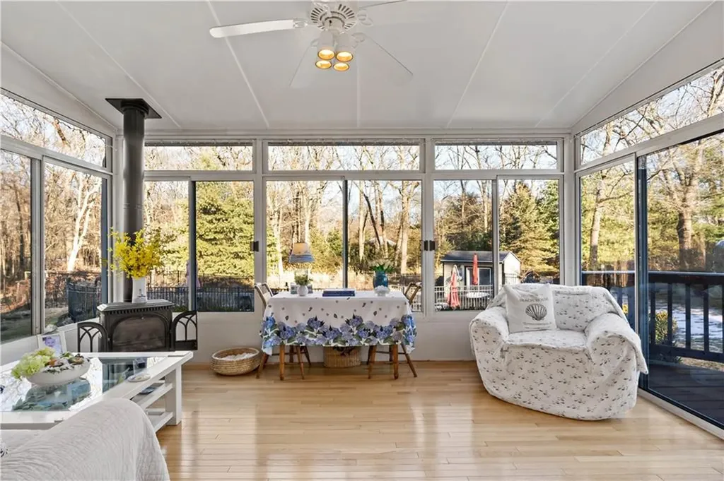 152 Sleepy Hollow Farm Road Warwick RI 02886