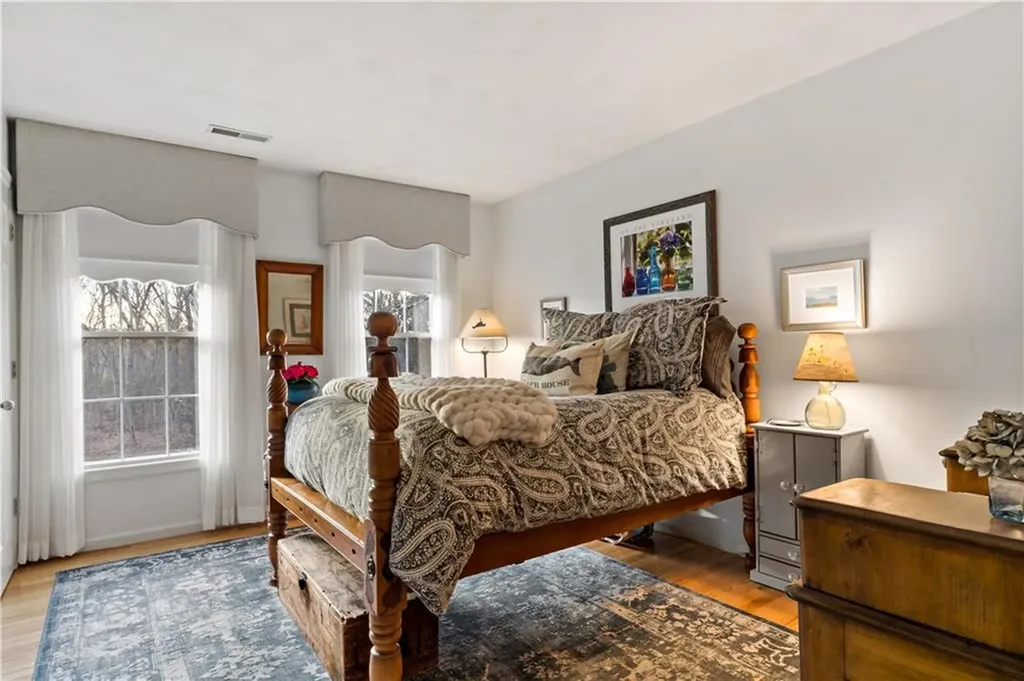 152 Sleepy Hollow Farm Road Warwick RI 02886