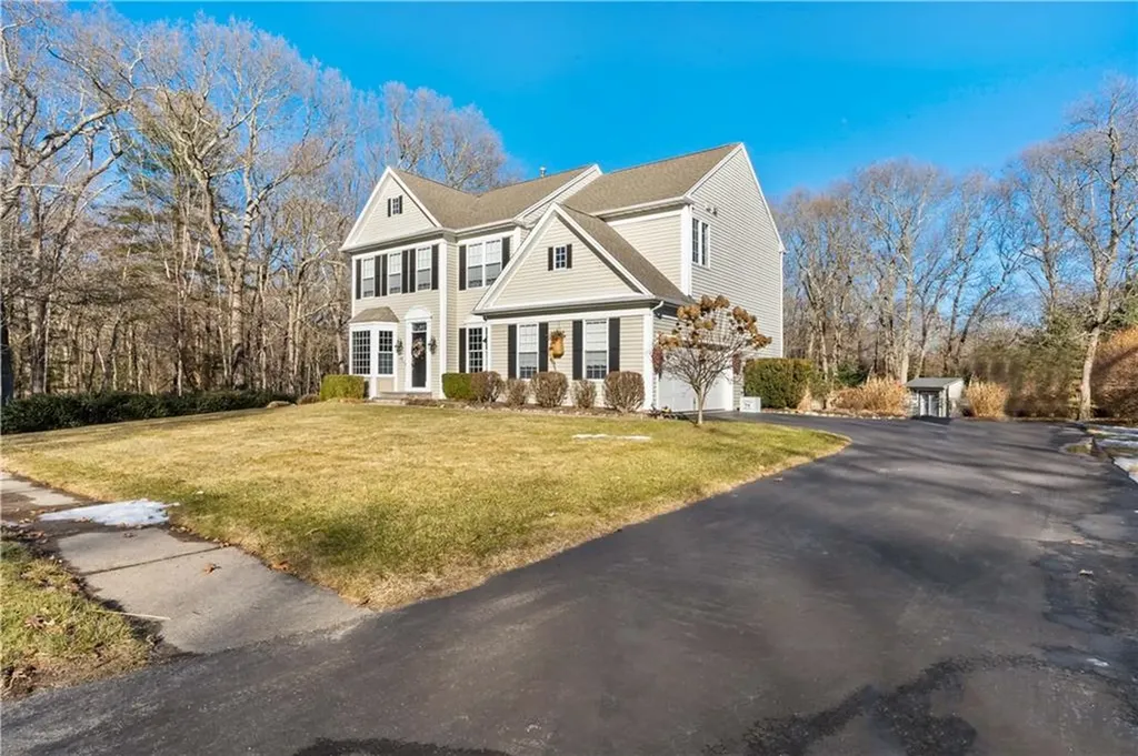 152 Sleepy Hollow Farm Road Warwick RI 02886