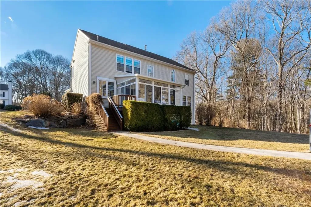 152 Sleepy Hollow Farm Road Warwick RI 02886