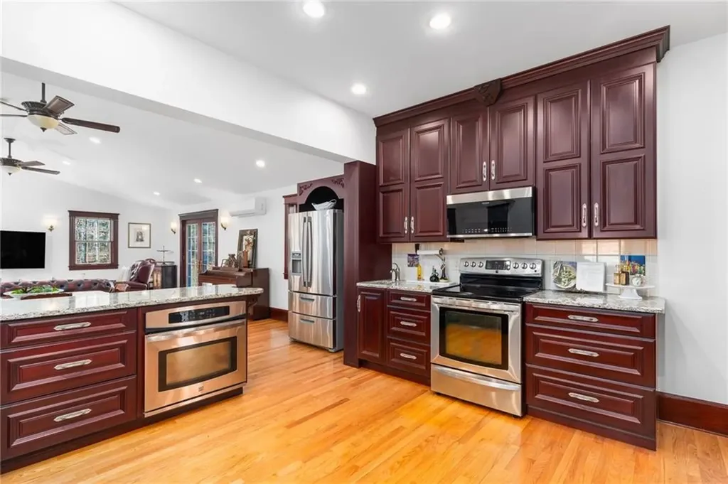 73 Nottingham Drive Scituate RI 02831