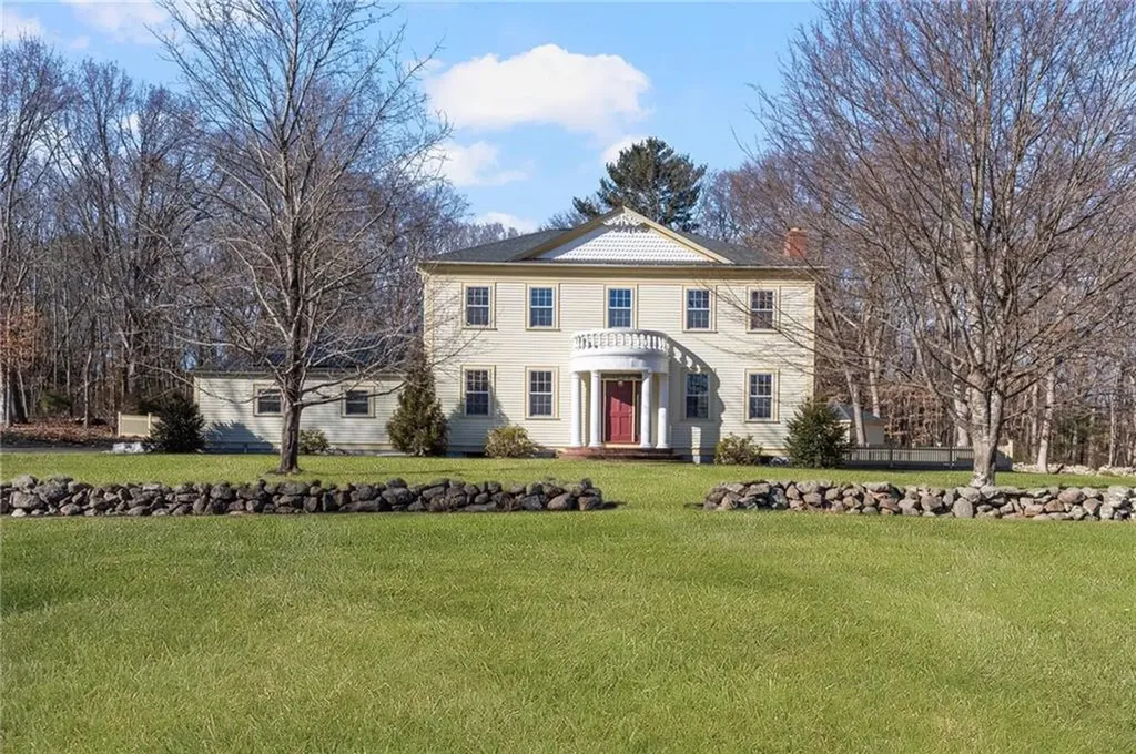 73 Nottingham Drive Scituate RI 02831
