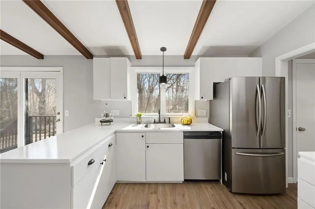 27 West River Parkway North Providence RI 02904
