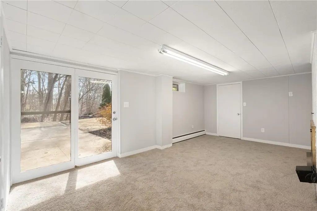 27 West River Parkway North Providence RI 02904