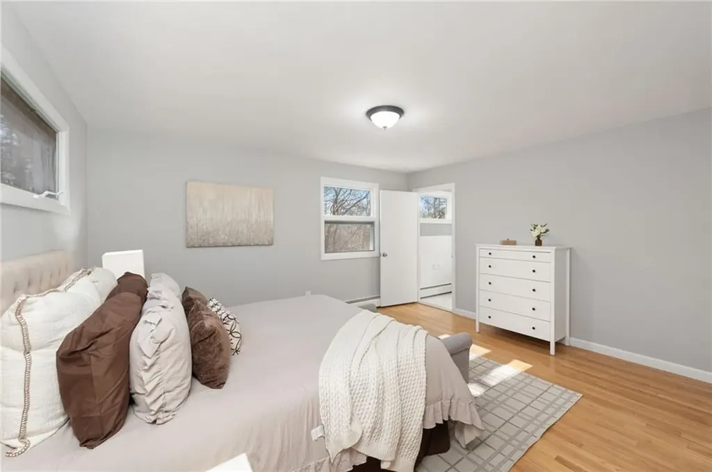 27 West River Parkway North Providence RI 02904