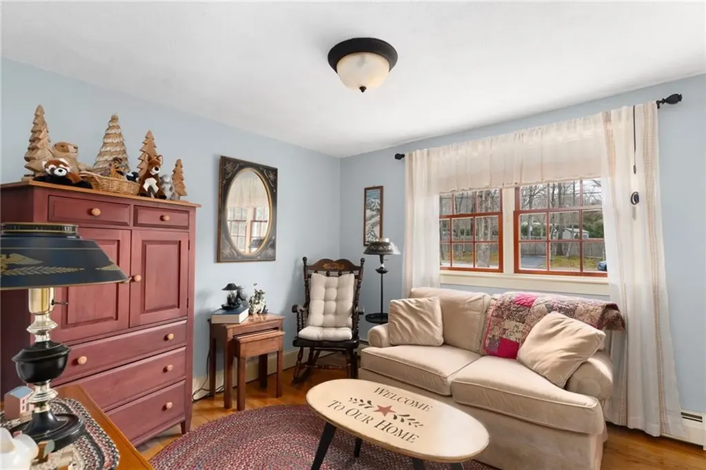 8 Catherine Road Smithfield RI 02917