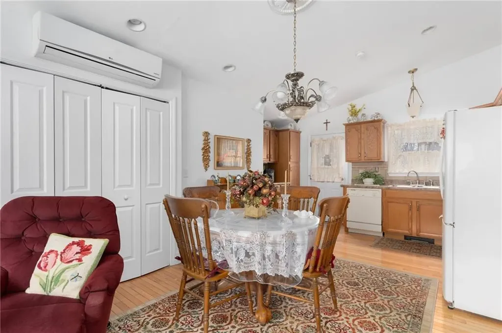 8 Catherine Road Smithfield RI 02917