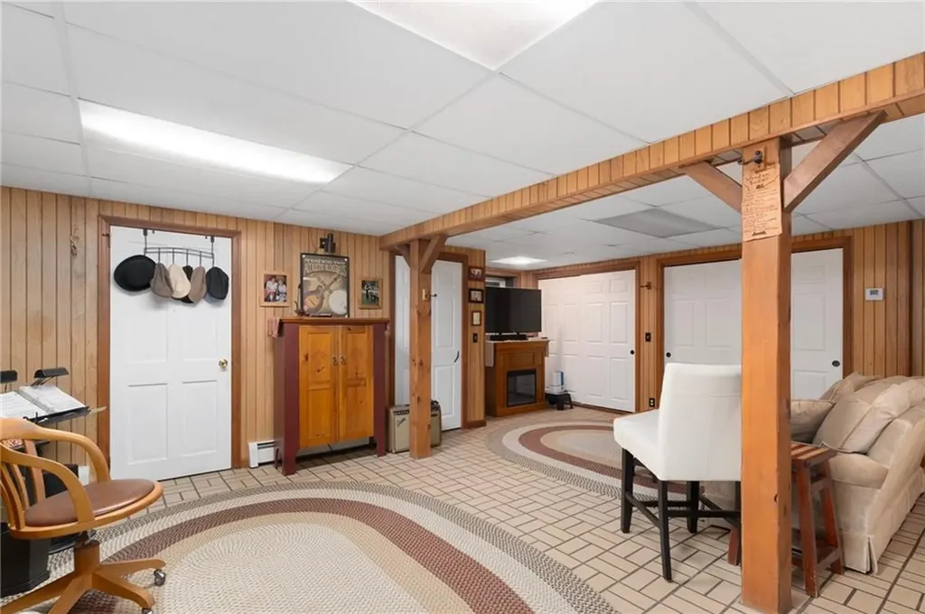 8 Catherine Road Smithfield RI 02917