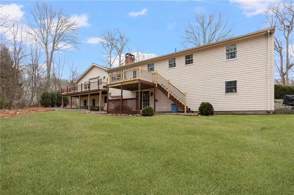 8 Catherine Road Smithfield RI 02917