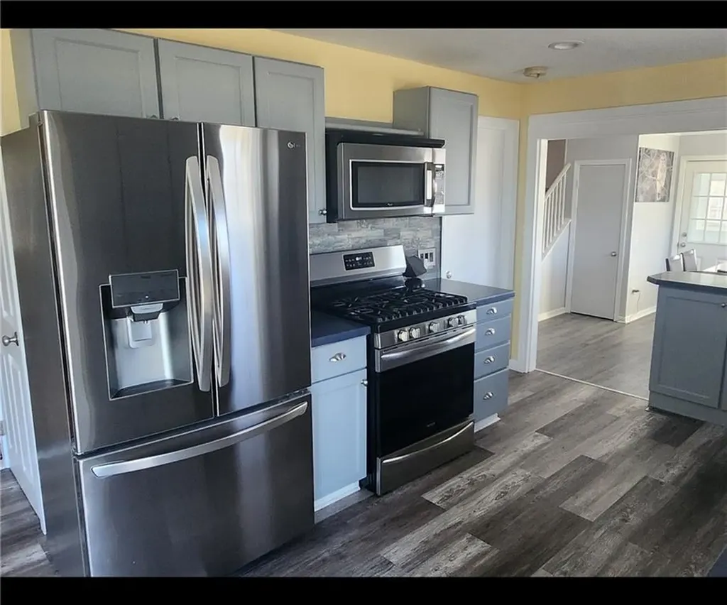 3 Lee Drive Warren RI 02885