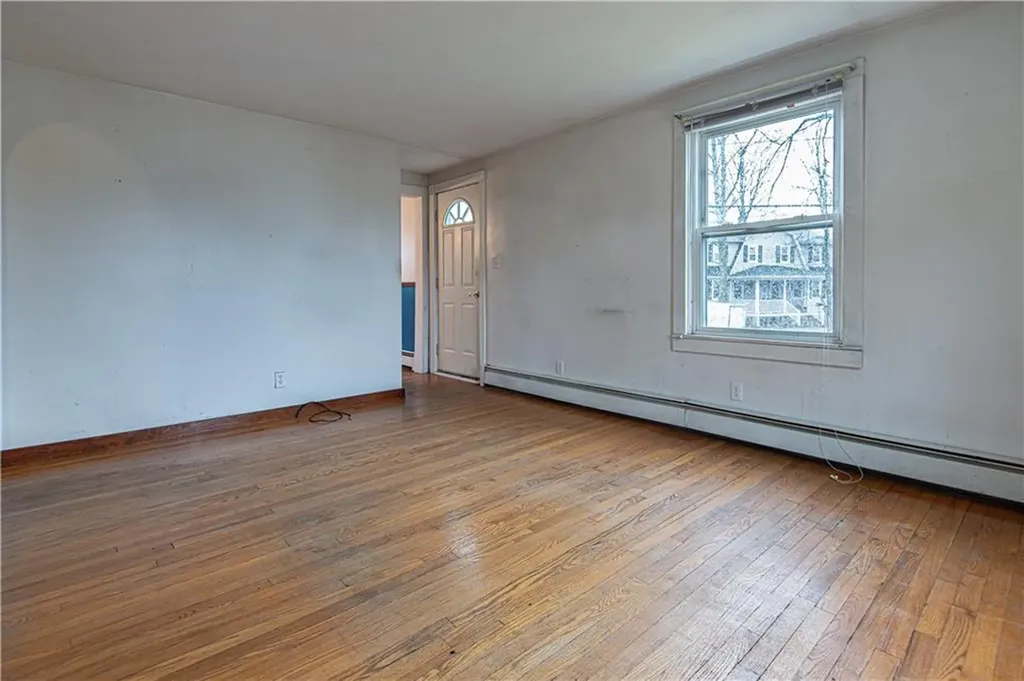 131 Frederick Street East Providence RI 02916