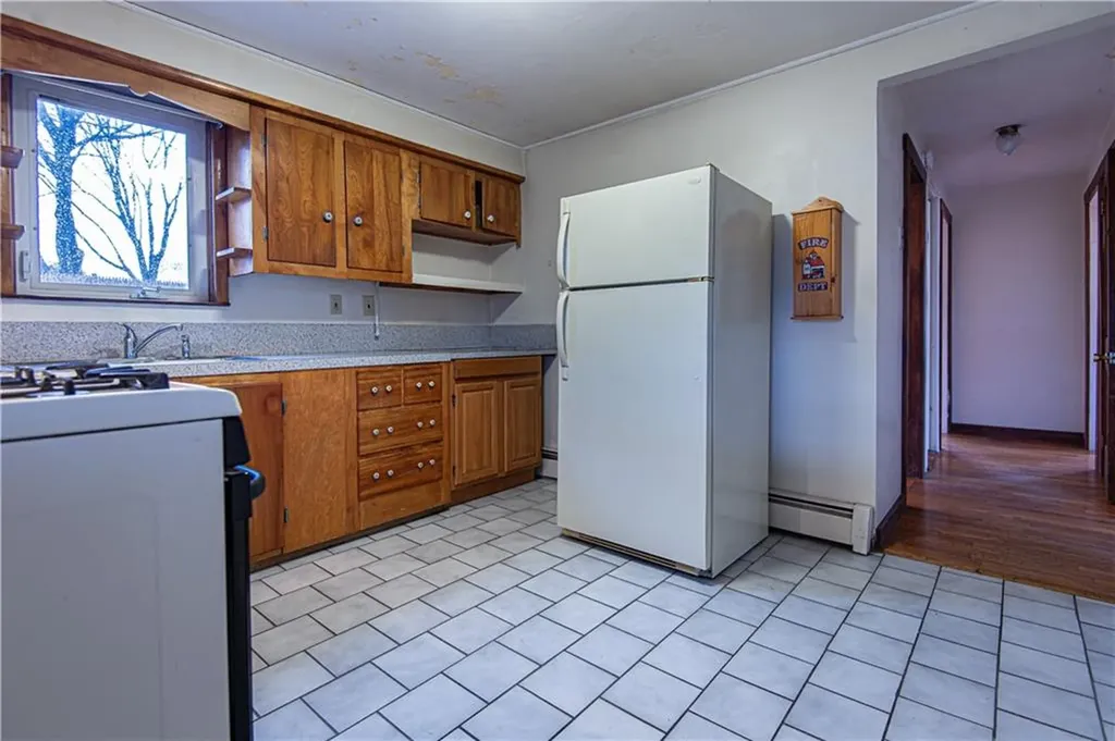 131 Frederick Street East Providence RI 02916