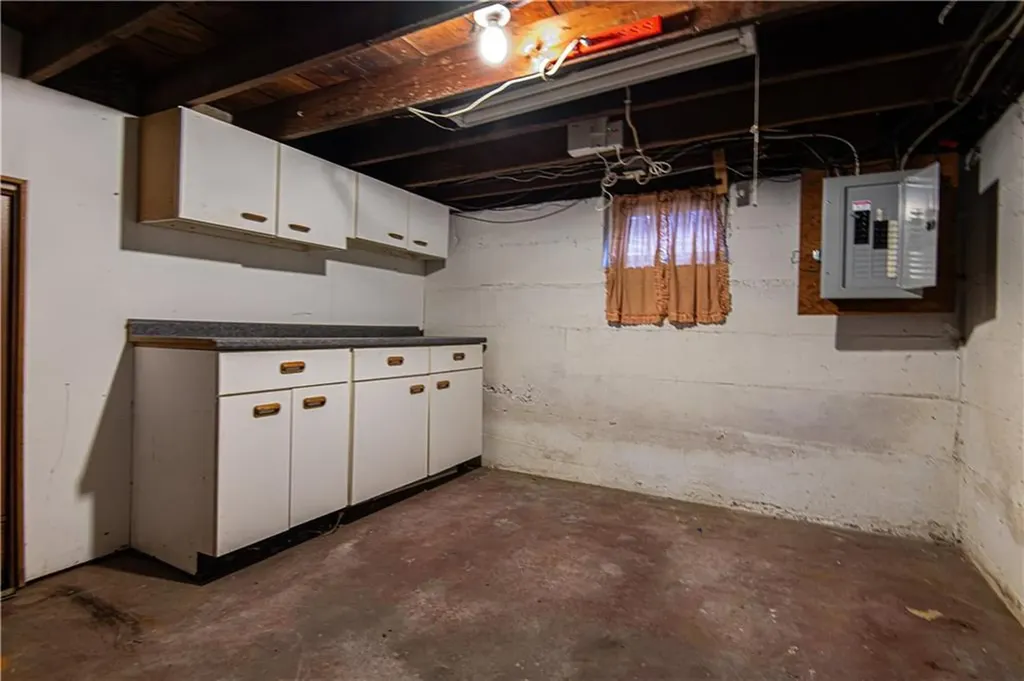 131 Frederick Street East Providence RI 02916