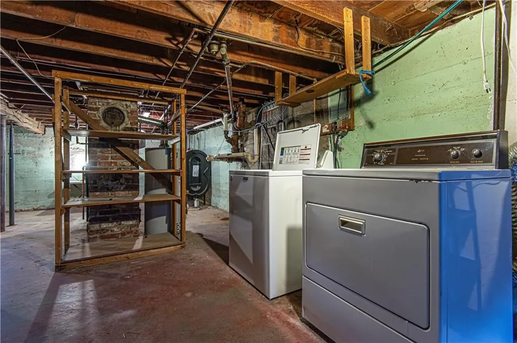 131 Frederick Street East Providence RI 02916